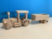 Drewniany traktor z przyczepą bukowy 42 cm dekoracja pojazd