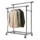 Metalowy wieszak na ubrania na kółkach, 2 drążki + półka
